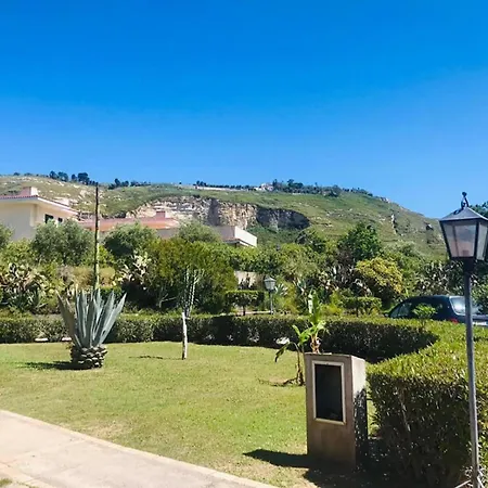Appartement Marasusa Il Tramonto Two-bedroom House Parghelia